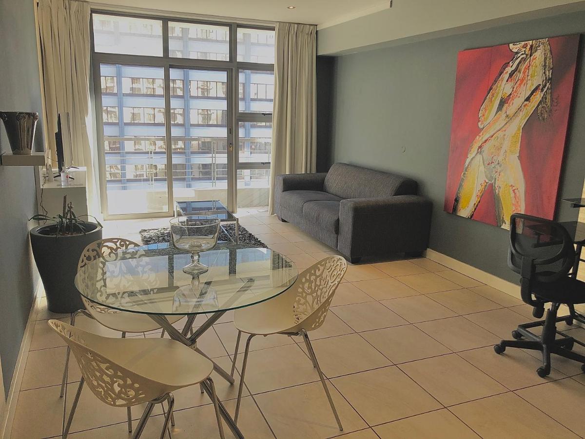 Icon Self Catering Apartment In Cape Town Near Waterfront And Cticc Exterior foto